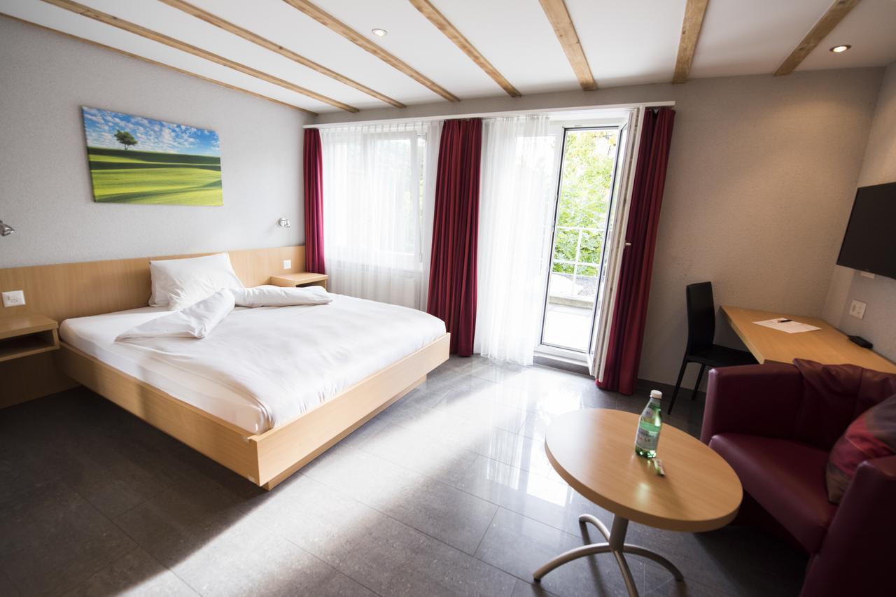 Hotel Restaurant Neuhaus Hertenstein Eksteriør billede