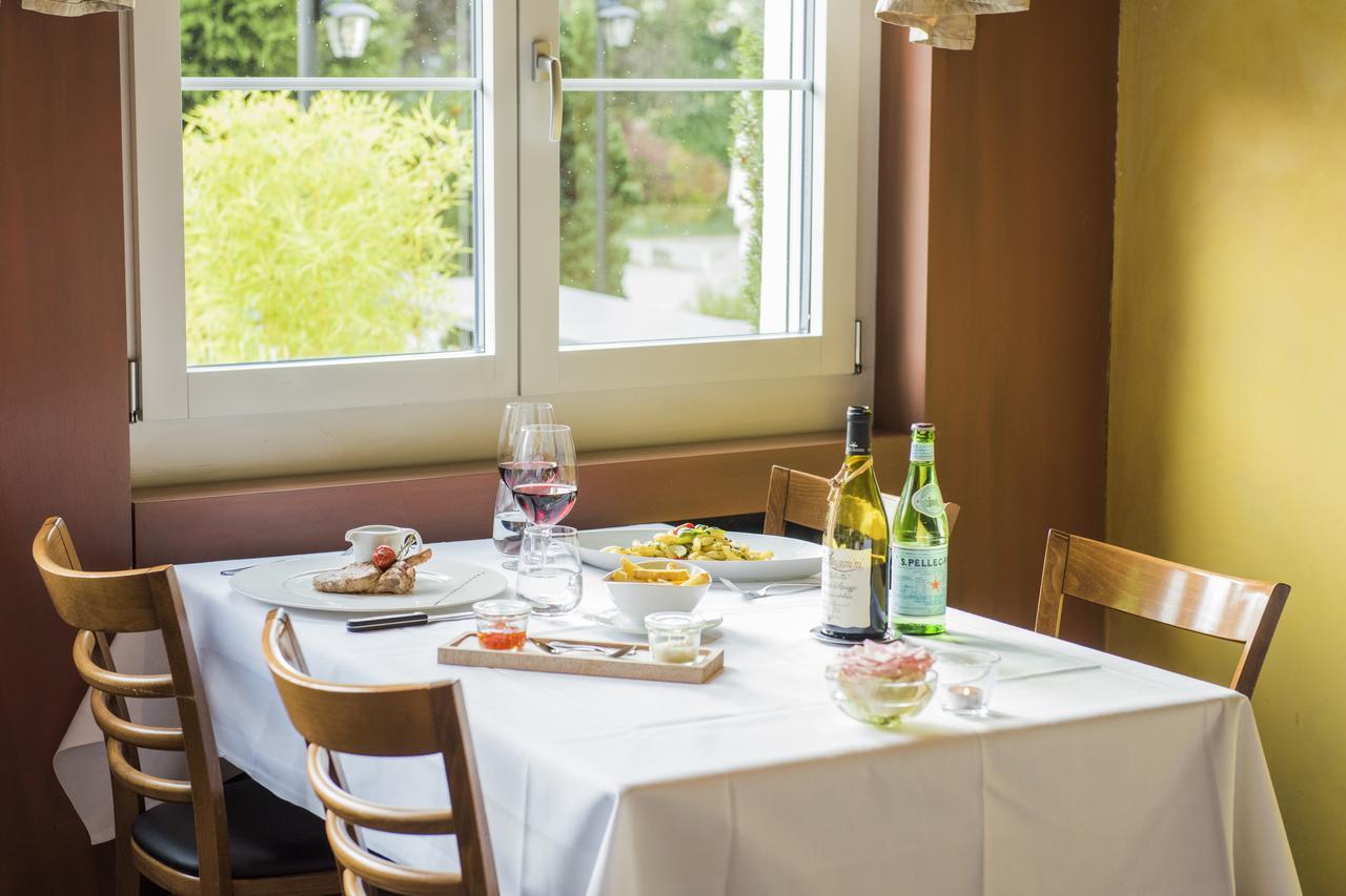 Hotel Restaurant Neuhaus Hertenstein Eksteriør billede